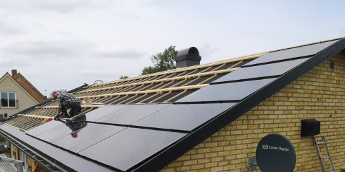 Solar Roof Tile SOLID Solrif SoliTek